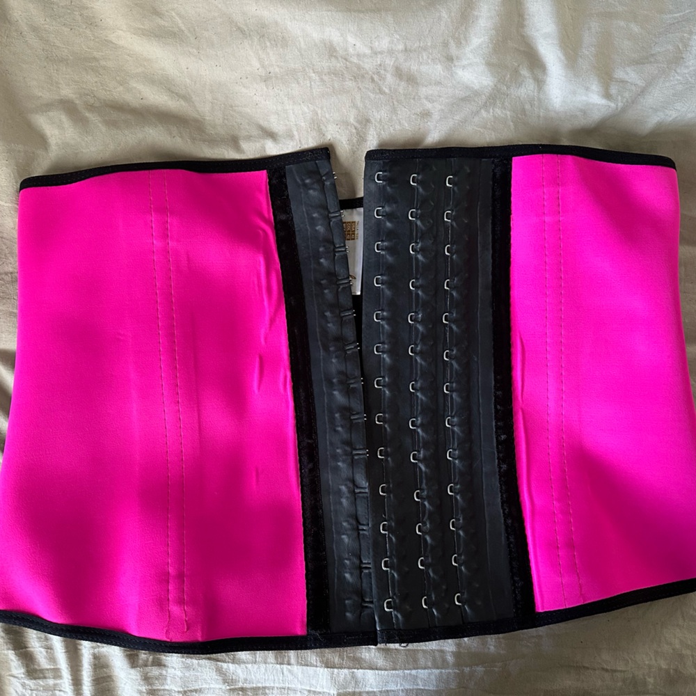 Ann Chery Black Waist Trainer
